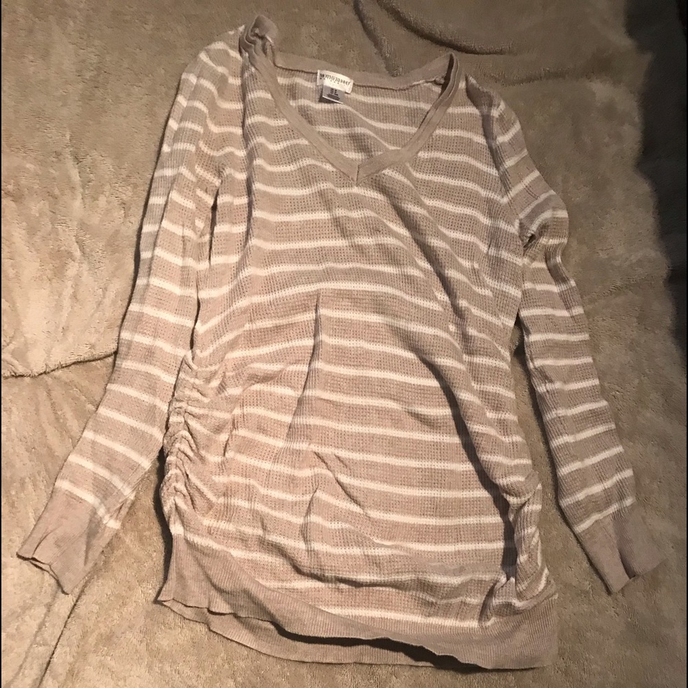 Maternity shirt